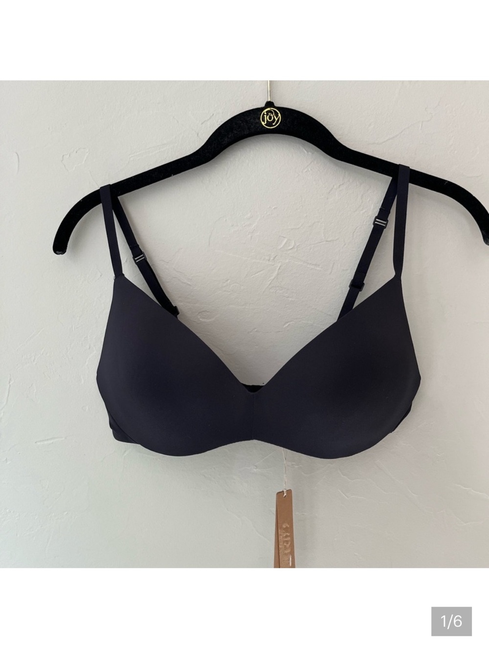 SKIMS Black Seamless T-Shirt Bra